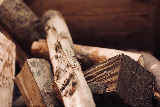 Does The Type Of Wood You Use Affect The Taste Of Your Wood-fired Pizza